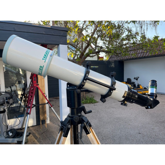 Picture of Takahashi TSA 120 with starlight focuser